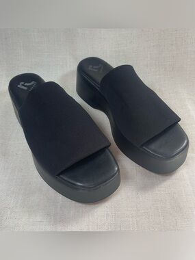Report Black Platform Y2K Style Slides